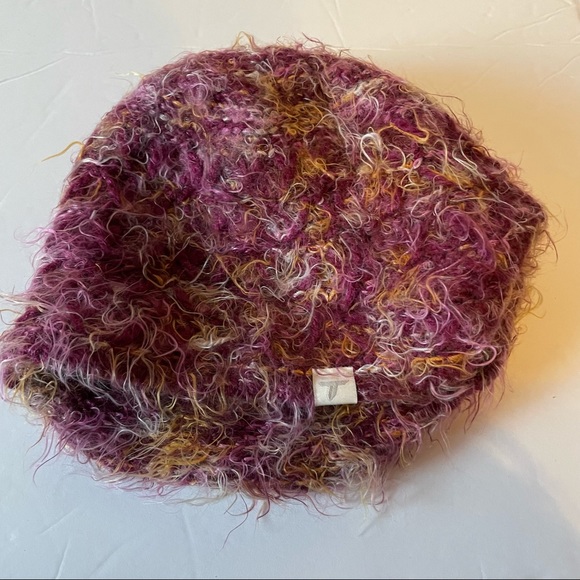 Columbia Fuzzy Beanie - Picture 3 of 5